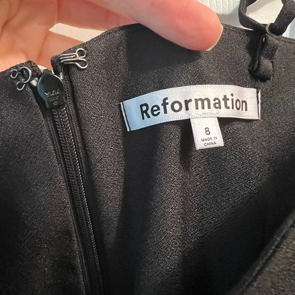 🖤NWOT🖤REFORMATION PLUNGE STRETCH SPAGHETTI STRAP LITTLE BLACK DRESS SIZE 8 - Picture 5 of 6